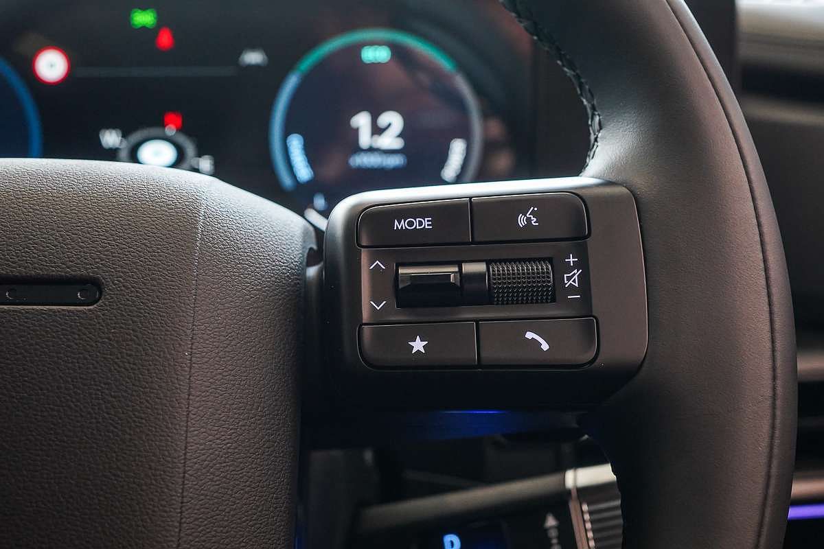 2025 Hyundai Santa Fe Hybrid Calligraphy MX5.V1