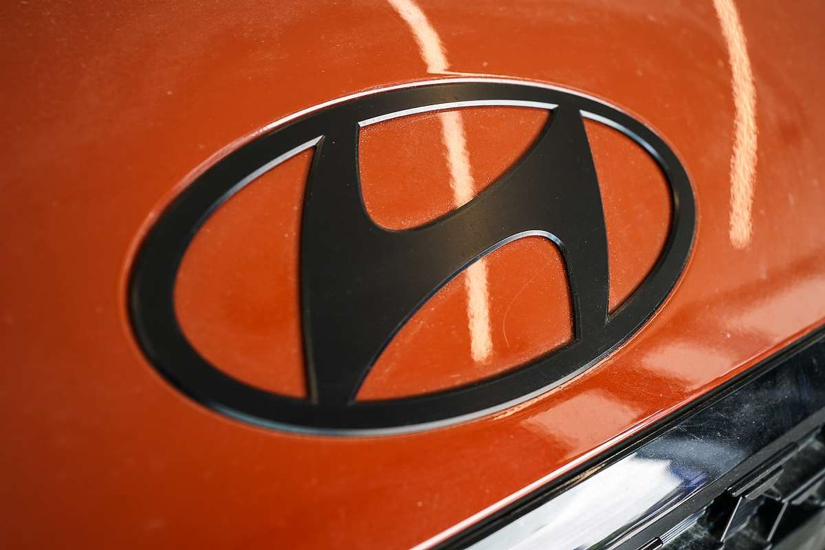 2025 Hyundai Santa Fe Hybrid Calligraphy MX5.V1