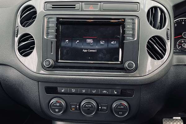 2015 Volkswagen Tiguan 132TSI 5N