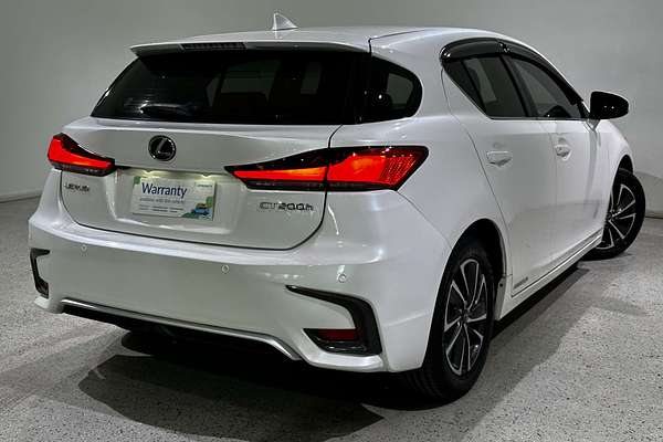 2018 Lexus CT CT200h Luxury ZWA10R