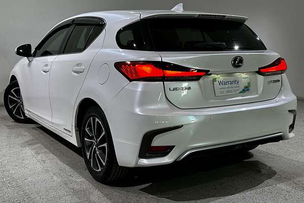 2018 Lexus CT CT200h Luxury ZWA10R