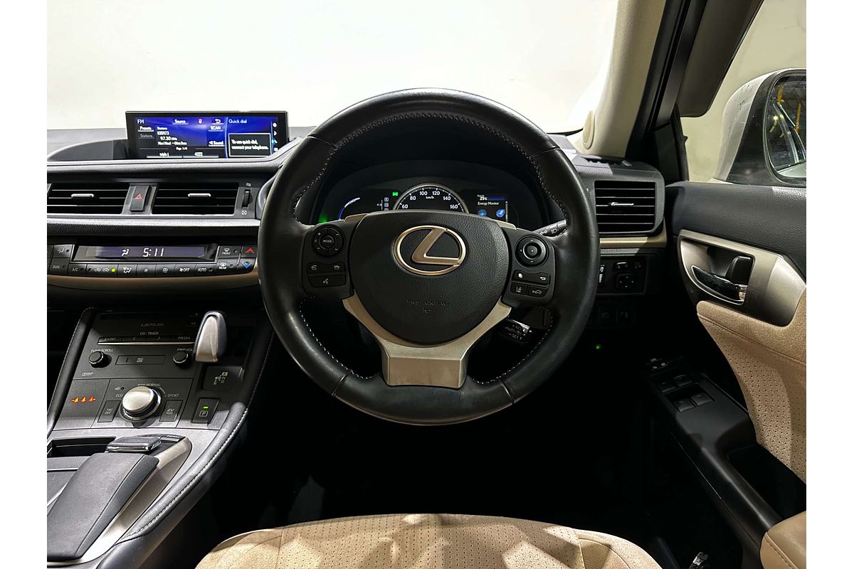 2018 Lexus CT CT200h Luxury ZWA10R