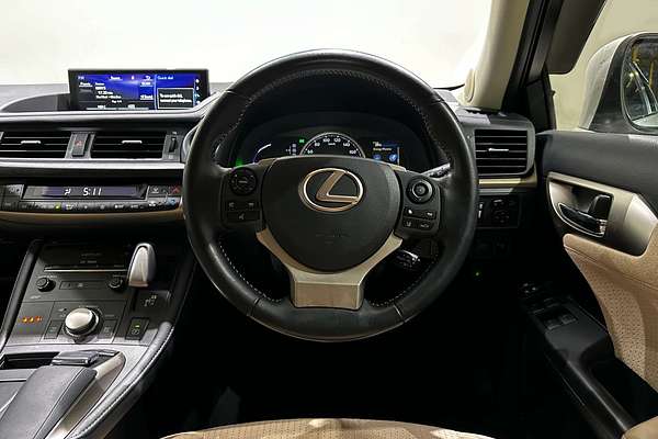2018 Lexus CT CT200h Luxury ZWA10R