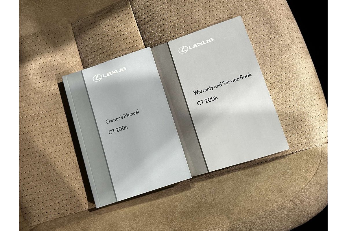 2018 Lexus CT CT200h Luxury ZWA10R