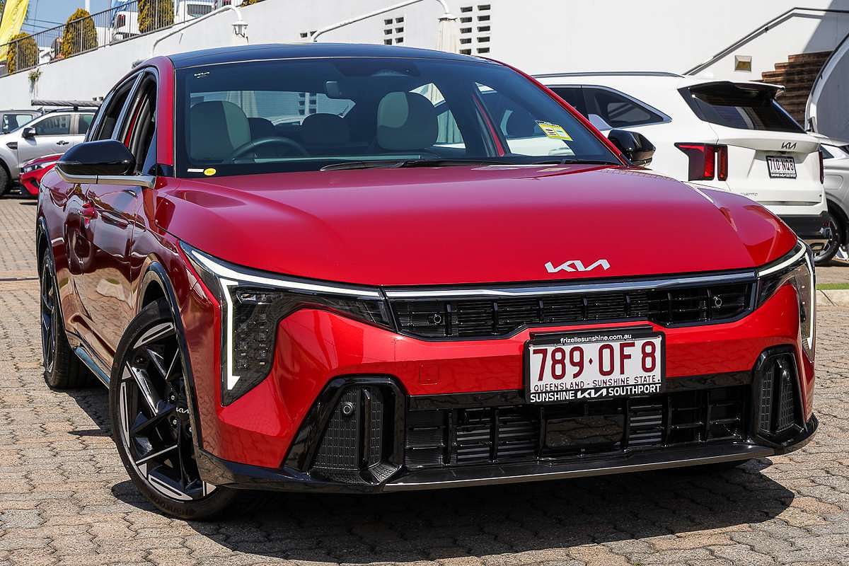 2025 Kia K4 GT-Line CL4m