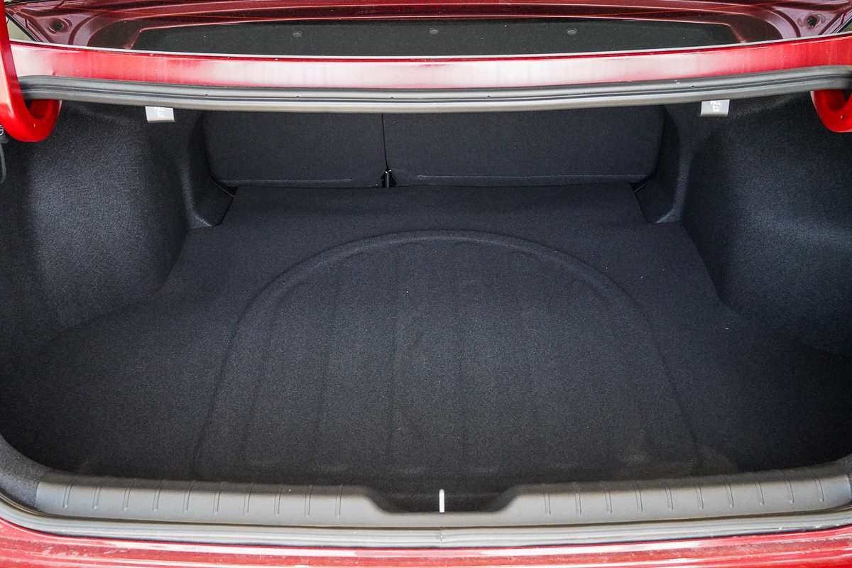 2025 Kia K4 GT-Line CL4m