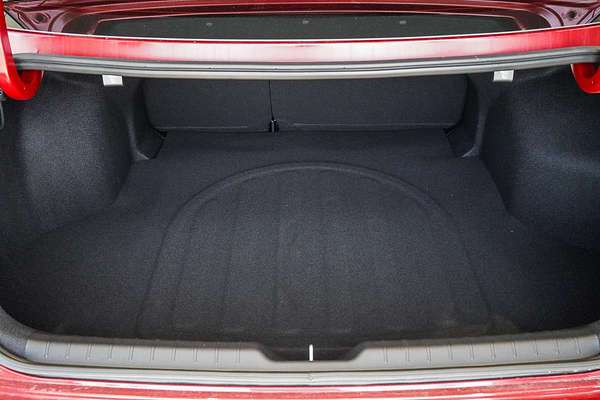 2025 Kia K4 GT-Line CL4m