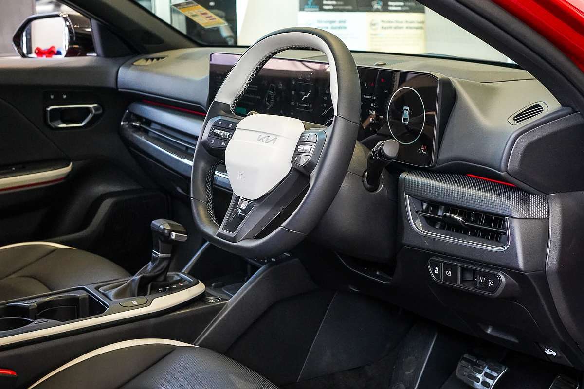 2025 Kia K4 GT-Line CL4m