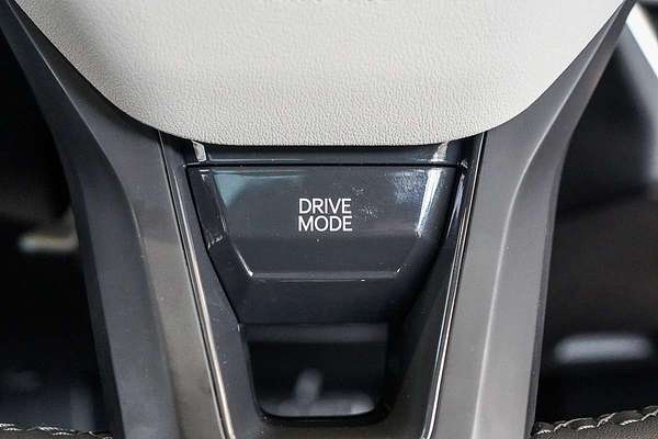 2025 Kia K4 GT-Line CL4m