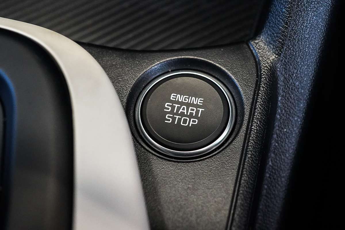 2025 Kia K4 GT-Line CL4m