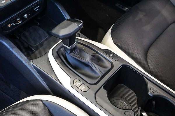 2025 Kia K4 GT-Line CL4m