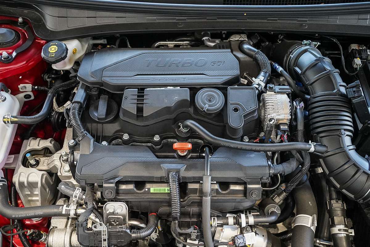 2025 Kia K4 GT-Line CL4m