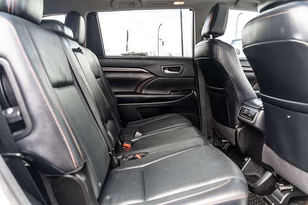 2016 Toyota Kluger Grande GSU55R