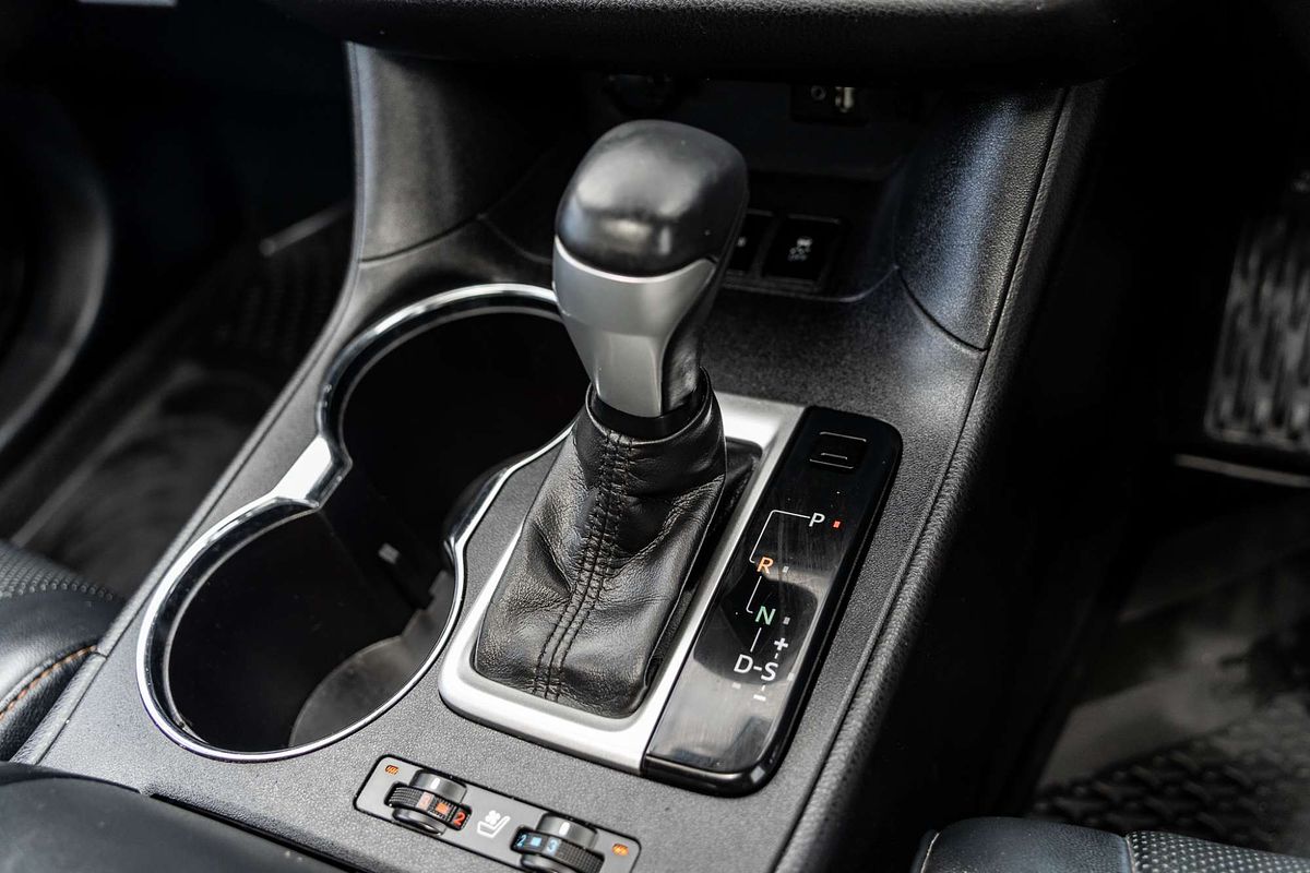 2016 Toyota Kluger Grande GSU55R