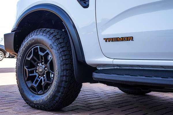 2025 Ford Everest Tremor  3.0L