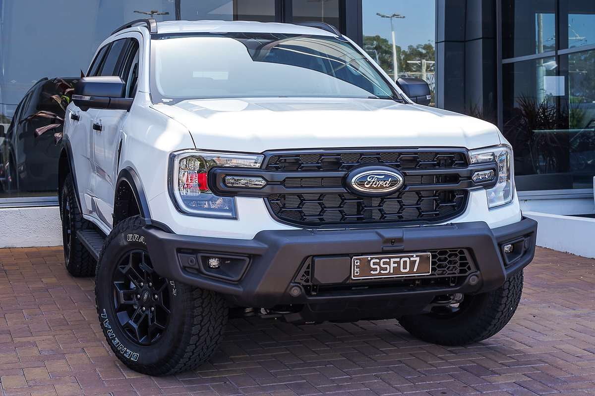 2025 Ford Everest Tremor  3.0L