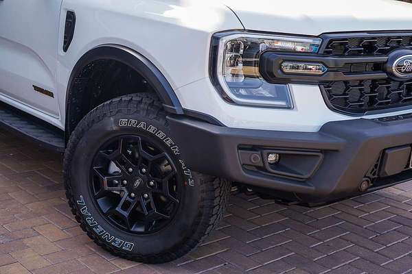 2025 Ford Everest Tremor  3.0L