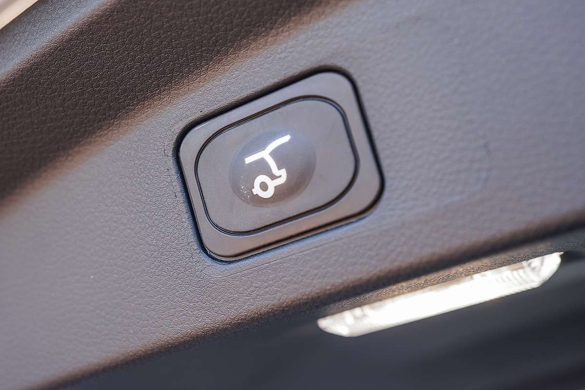 2025 Ford Everest Tremor  3.0L