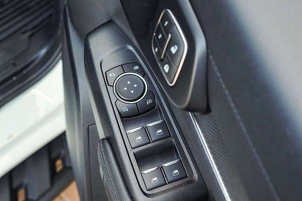 2025 Ford Everest Tremor  3.0L