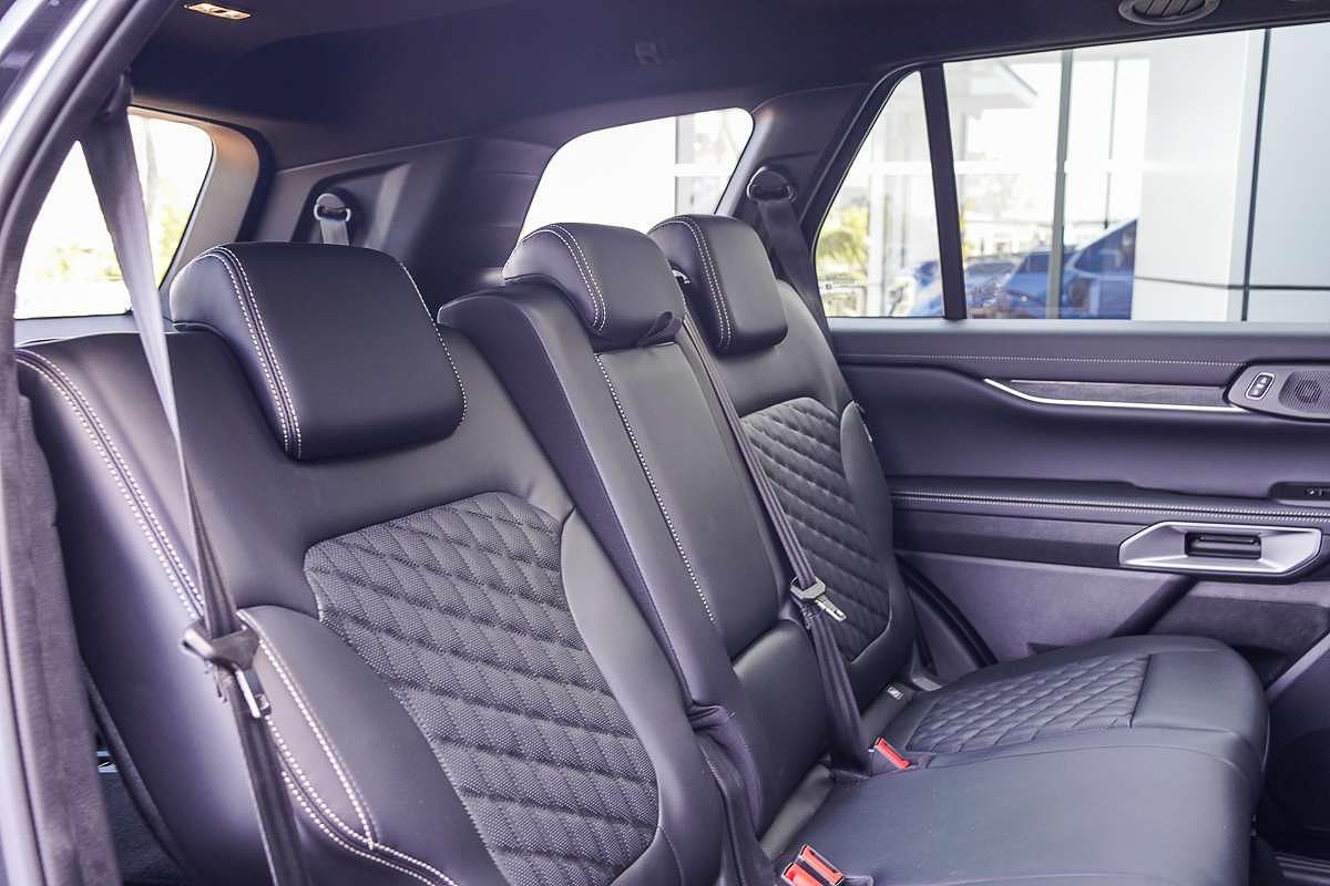 2025 Ford Everest Platinum 3.0L