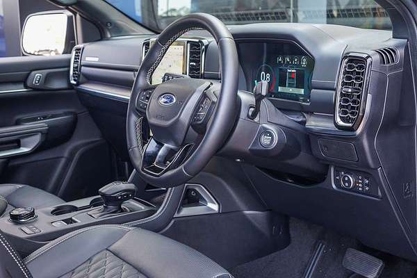2025 Ford Everest Platinum 3.0L