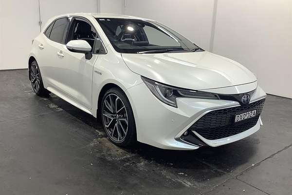 2020 Toyota Corolla ZR Hybrid ZWE211R