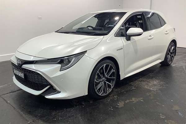 2020 Toyota Corolla ZR Hybrid ZWE211R