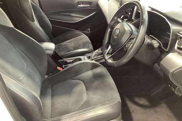 2020 Toyota Corolla ZR Hybrid ZWE211R