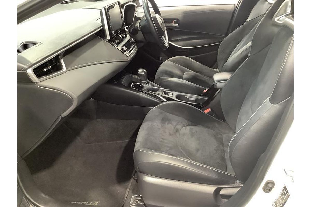 2020 Toyota Corolla ZR Hybrid ZWE211R