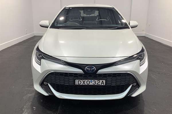 2020 Toyota Corolla ZR Hybrid ZWE211R
