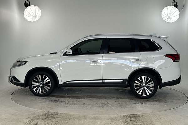 2021 Mitsubishi Outlander Exceed ZL