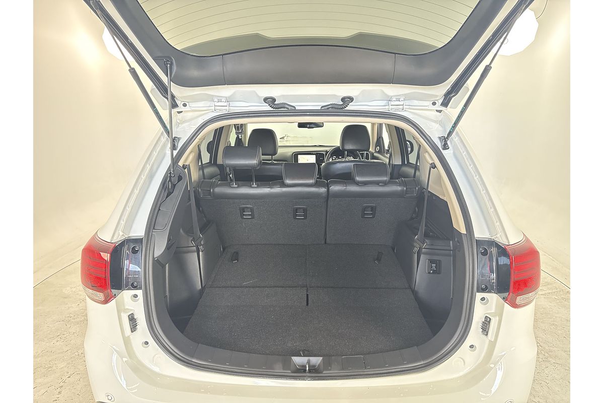 2021 Mitsubishi Outlander Exceed ZL