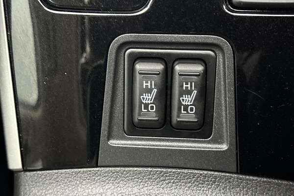 2021 Mitsubishi Outlander Exceed ZL