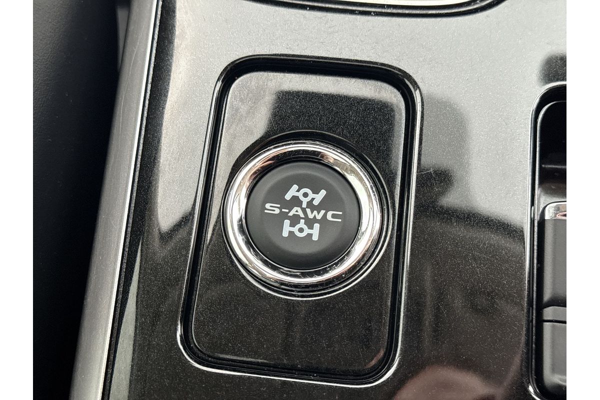 2021 Mitsubishi Outlander Exceed ZL