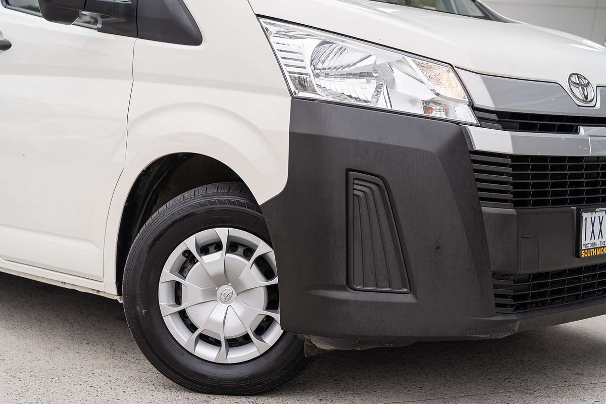 2020 Toyota Hiace Commuter GDH322R ELWB High Roof