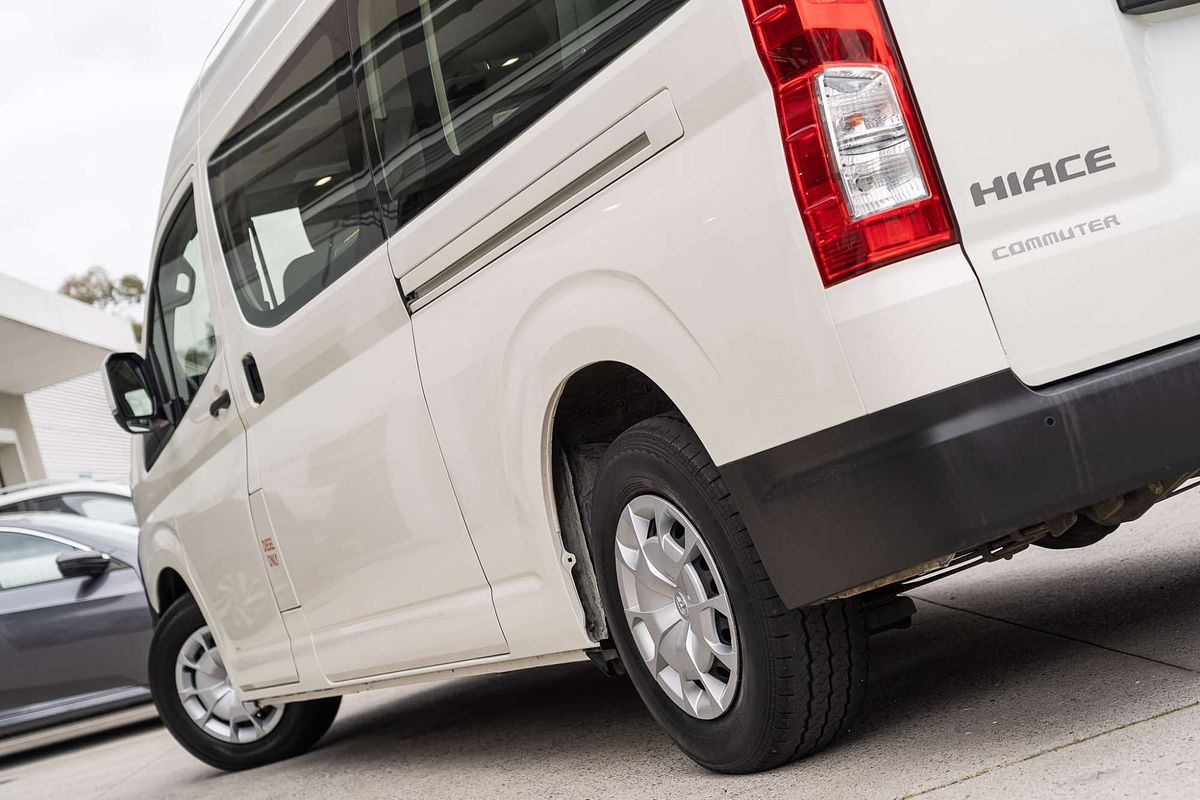 2020 Toyota Hiace Commuter GDH322R ELWB High Roof
