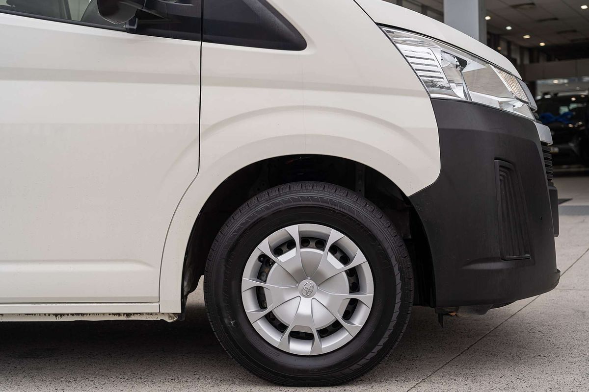 2020 Toyota Hiace Commuter GDH322R ELWB High Roof