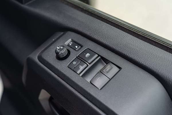 2020 Toyota Hiace Commuter GDH322R ELWB High Roof