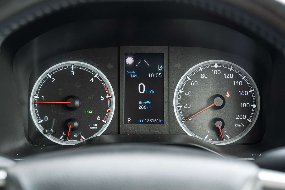 2020 Toyota Hiace Commuter GDH322R ELWB High Roof