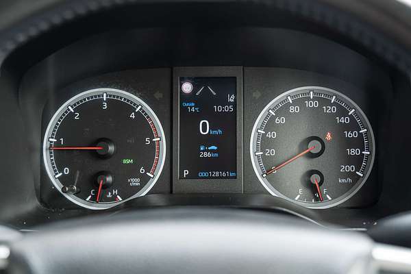 2020 Toyota Hiace Commuter GDH322R ELWB High Roof