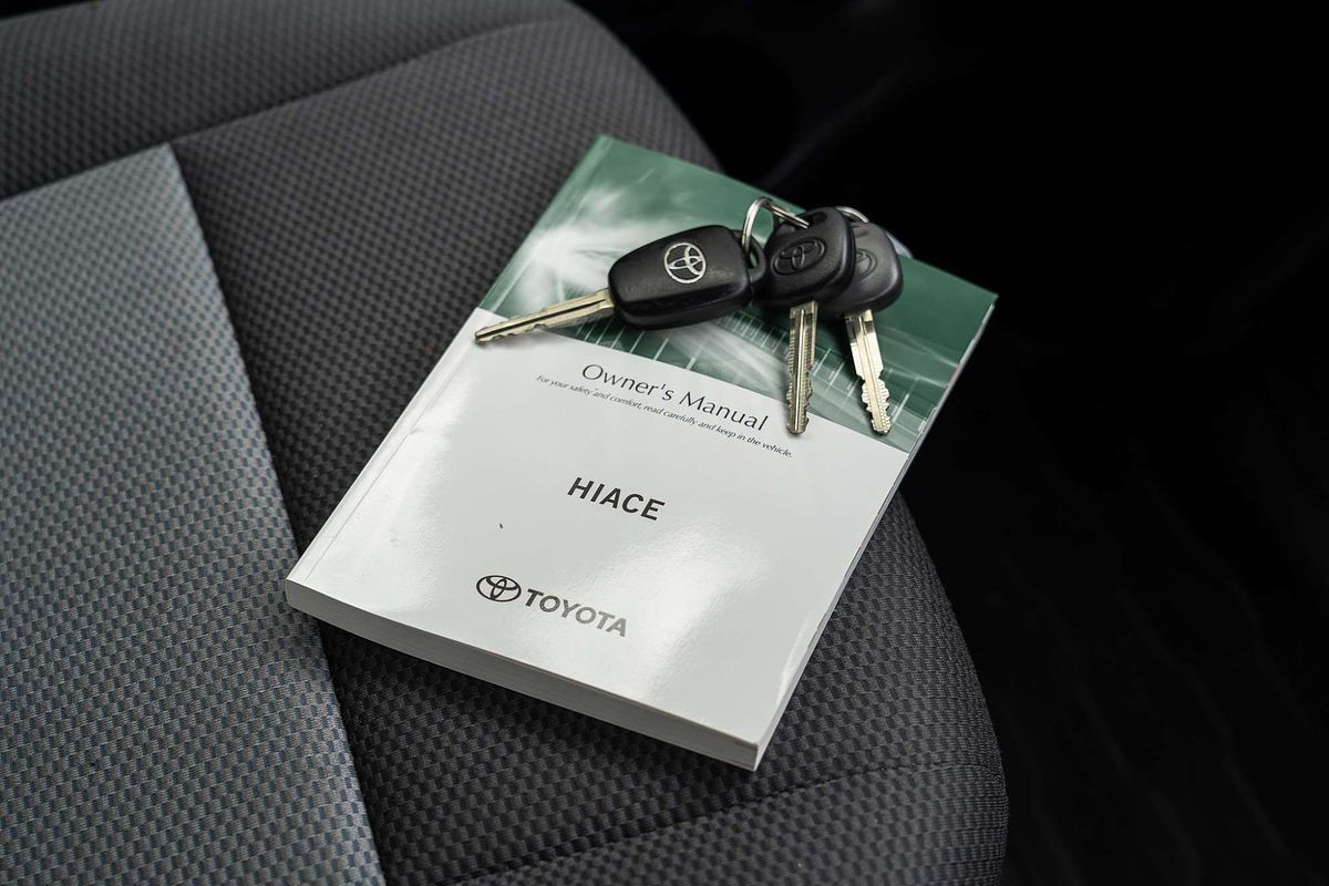 2020 Toyota Hiace Commuter GDH322R ELWB High Roof