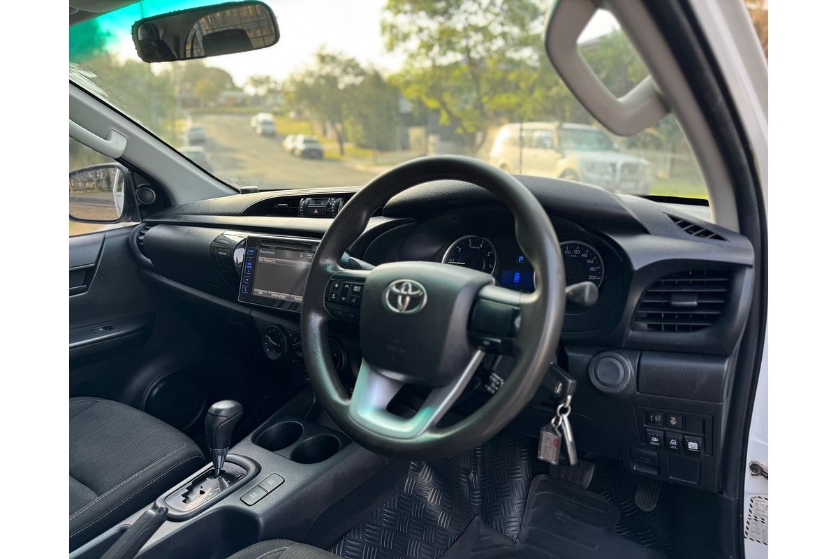 2016 Toyota Hilux SR GUN126R 4X4