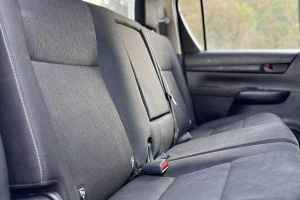 2016 Toyota Hilux SR GUN126R 4X4