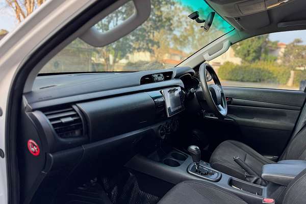 2016 Toyota Hilux SR GUN126R 4X4