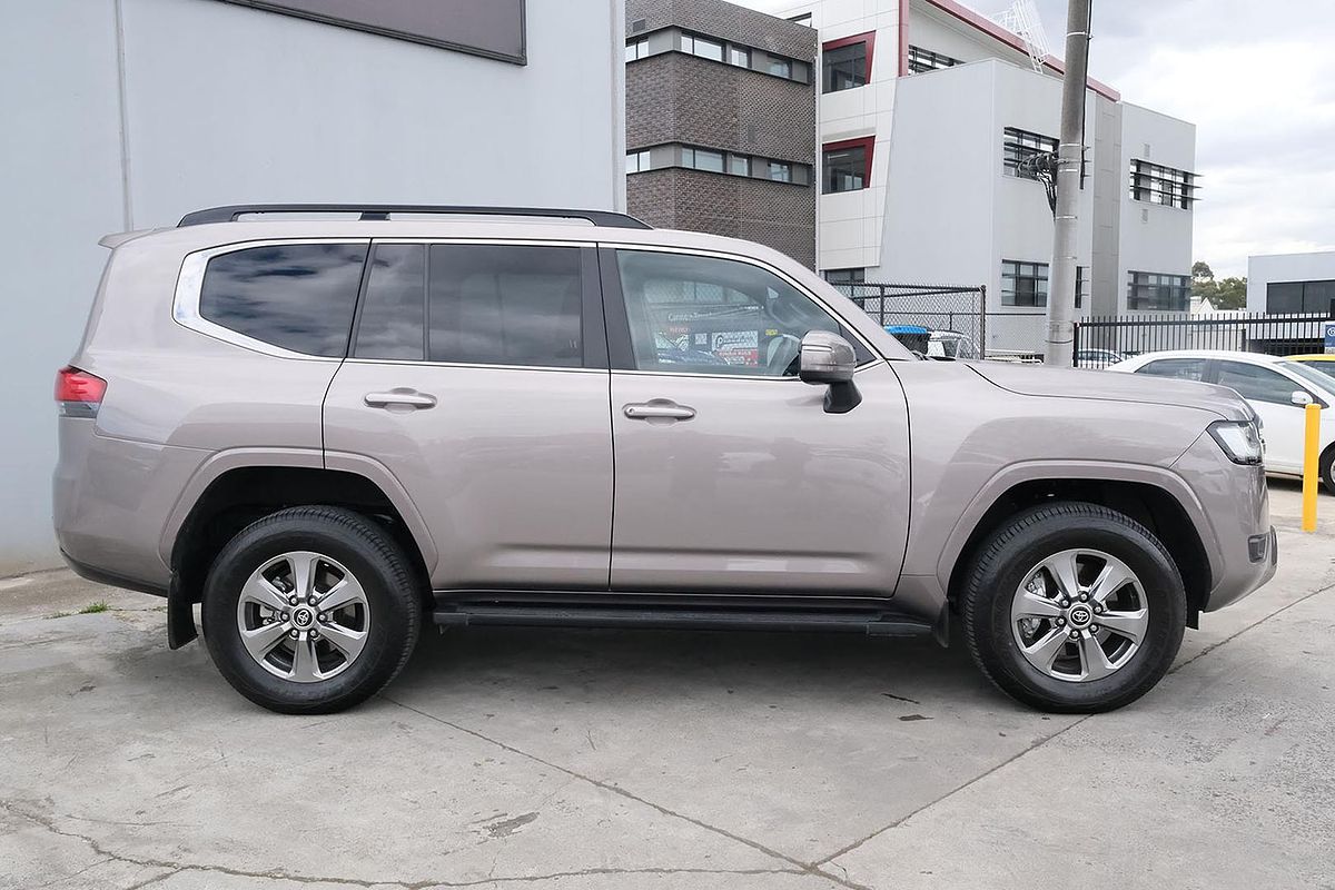 2023 Toyota Landcruiser VX FJA300R