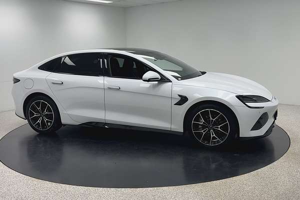 2025 BYD Seal Premium