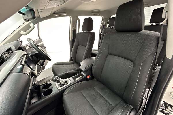 2019 Toyota Hilux SR5 GUN126R 4X4