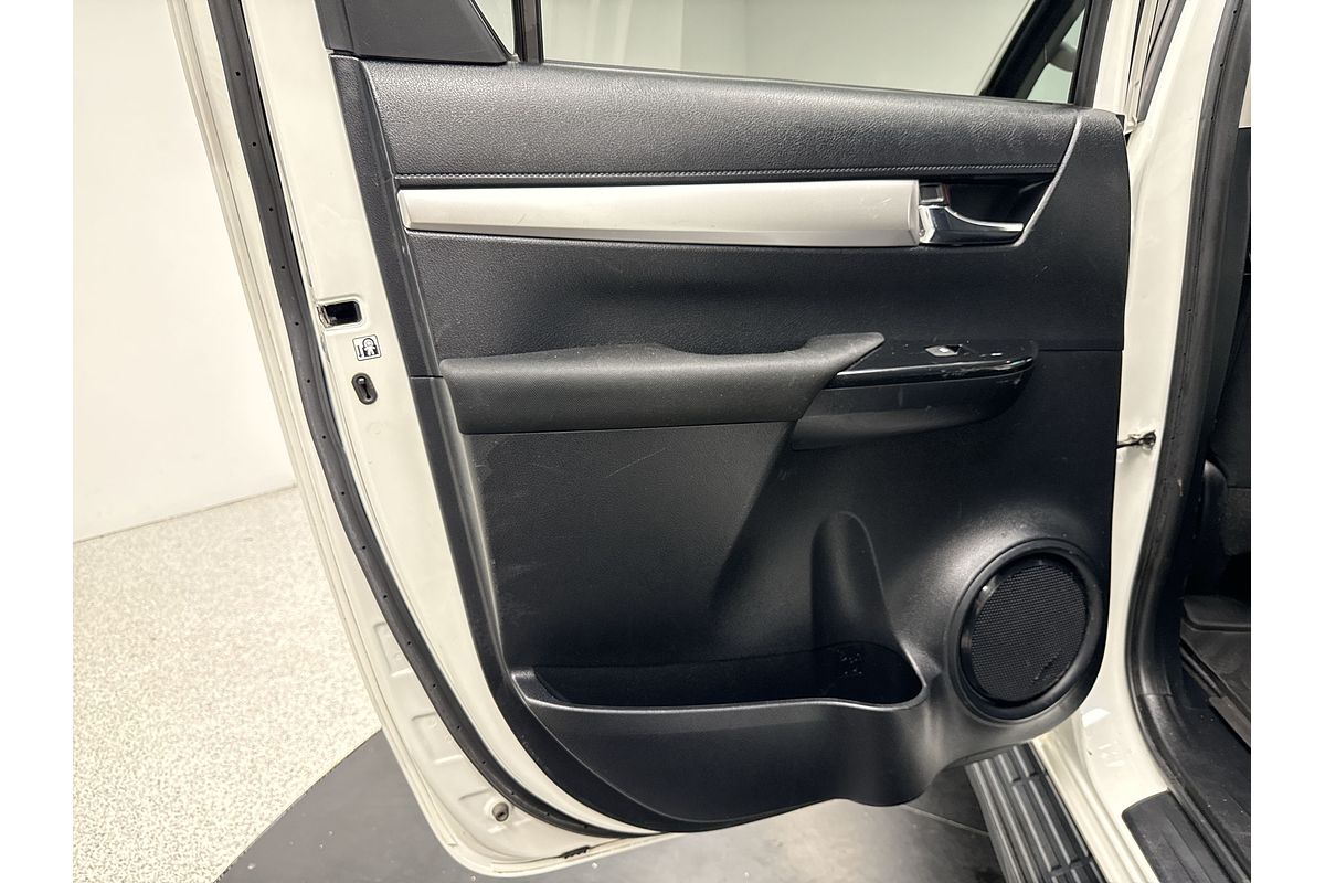 2019 Toyota Hilux SR5 GUN126R 4X4