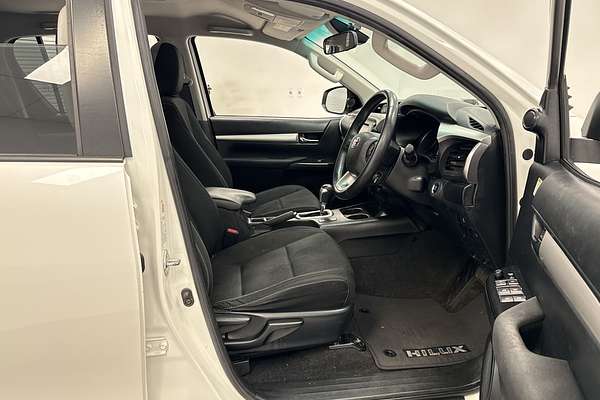 2019 Toyota Hilux SR5 GUN126R 4X4