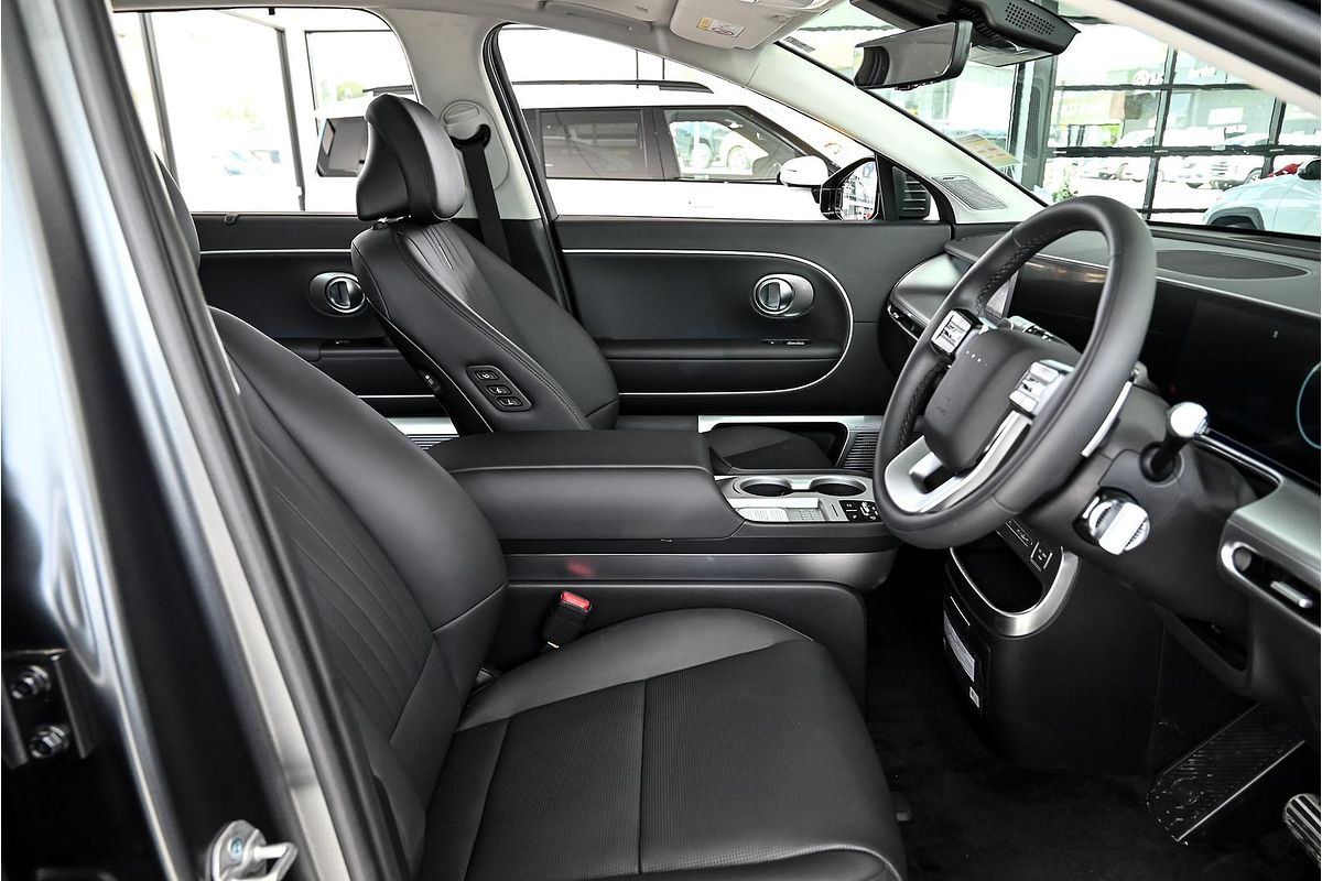 2025 Hyundai IONIQ 9 Calligraphy ME.V1